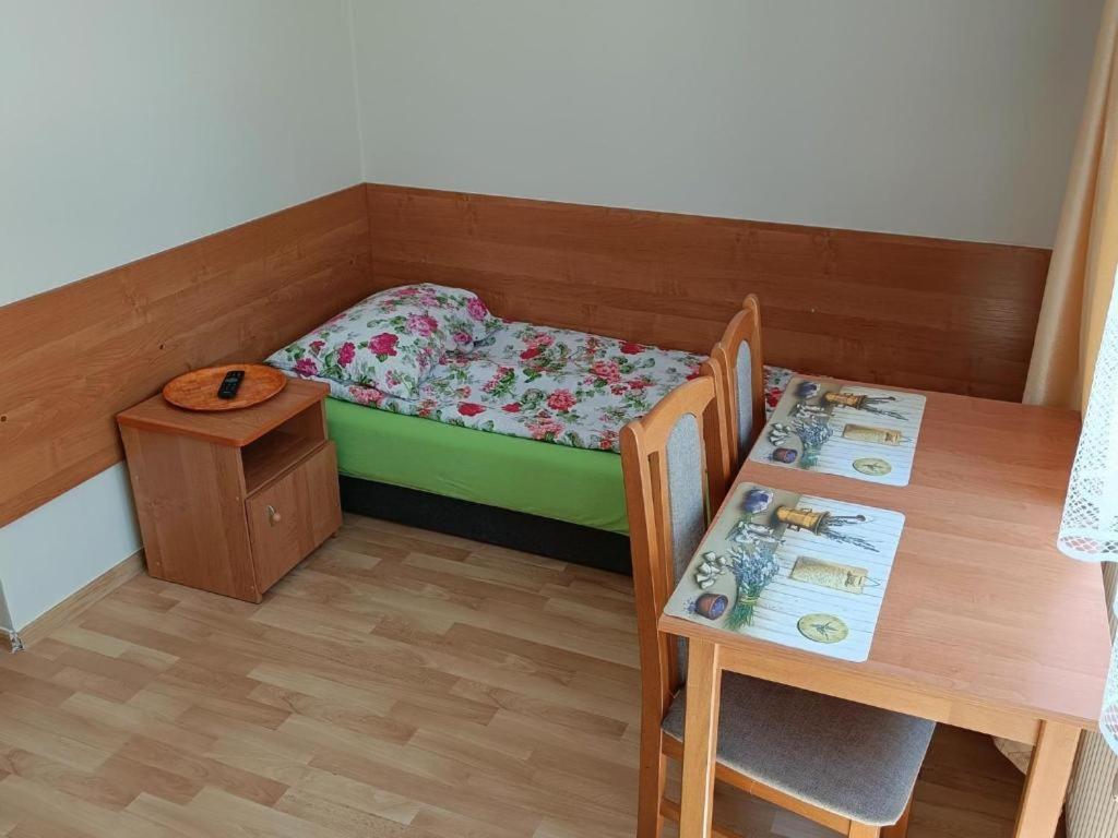 Pensjonat Przystan Kolberg Exterior foto